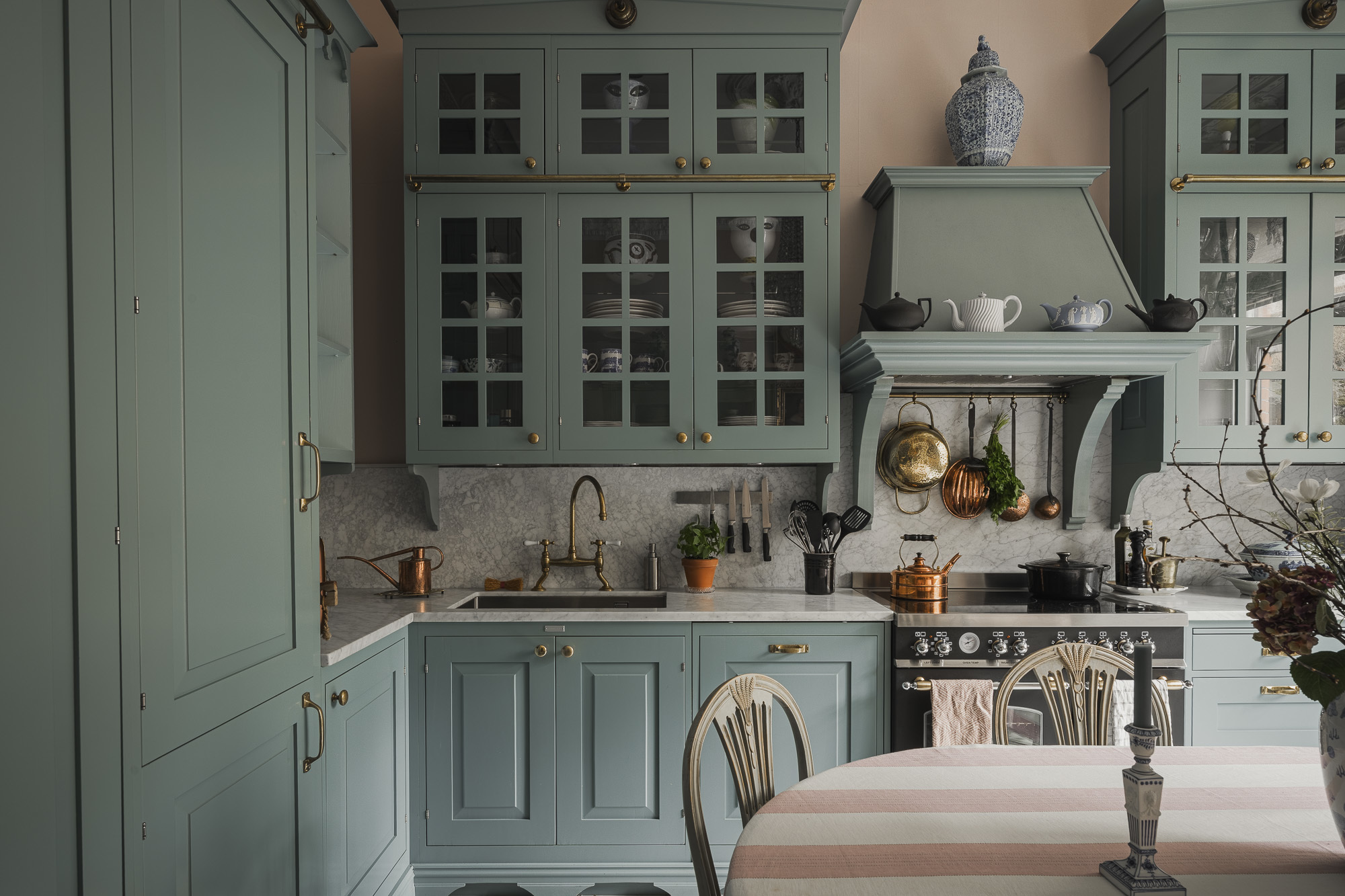 cuisine verte campagne trois-pièces décoration élégante cuisine verte campagne trois-pièces décoration élégante