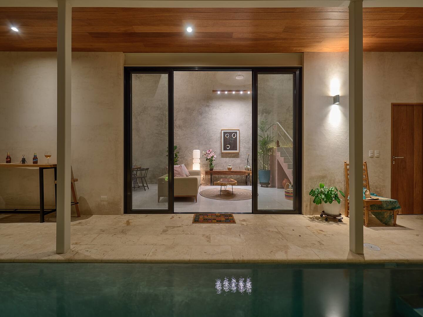 patio maison avec piscine Mexique type couloir de nage