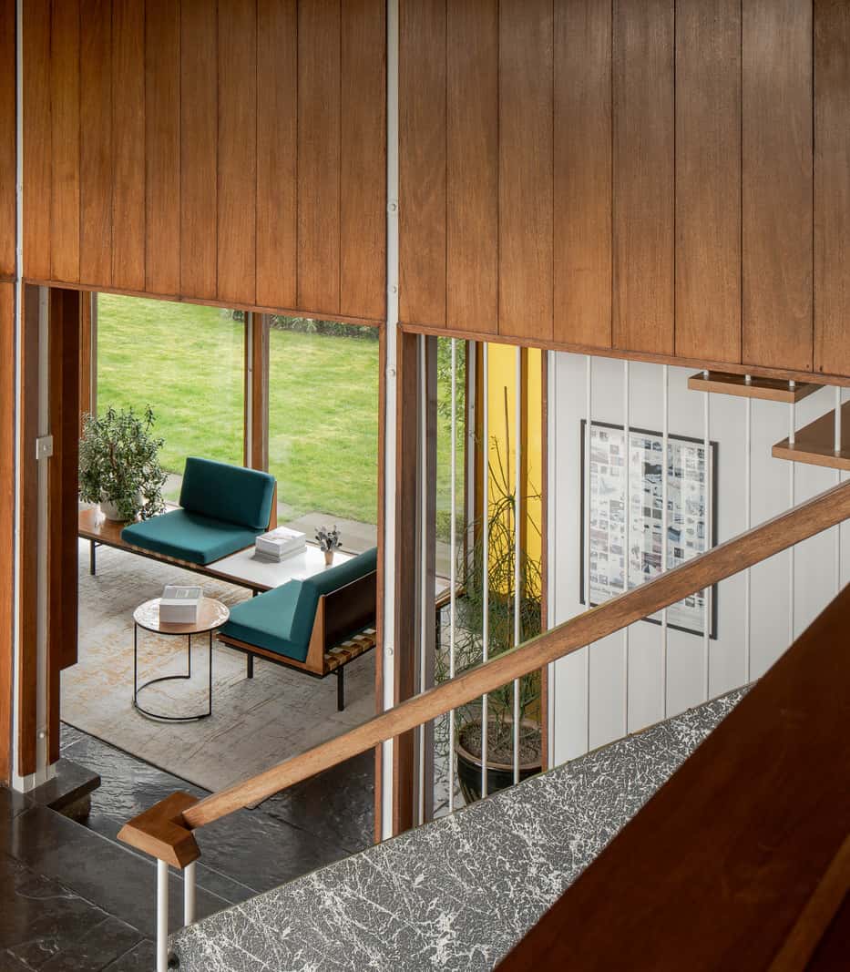 escalier maison mid-century par l escalier maison mid-century par l'architecte Peter Womersley 1954 en Angleterre