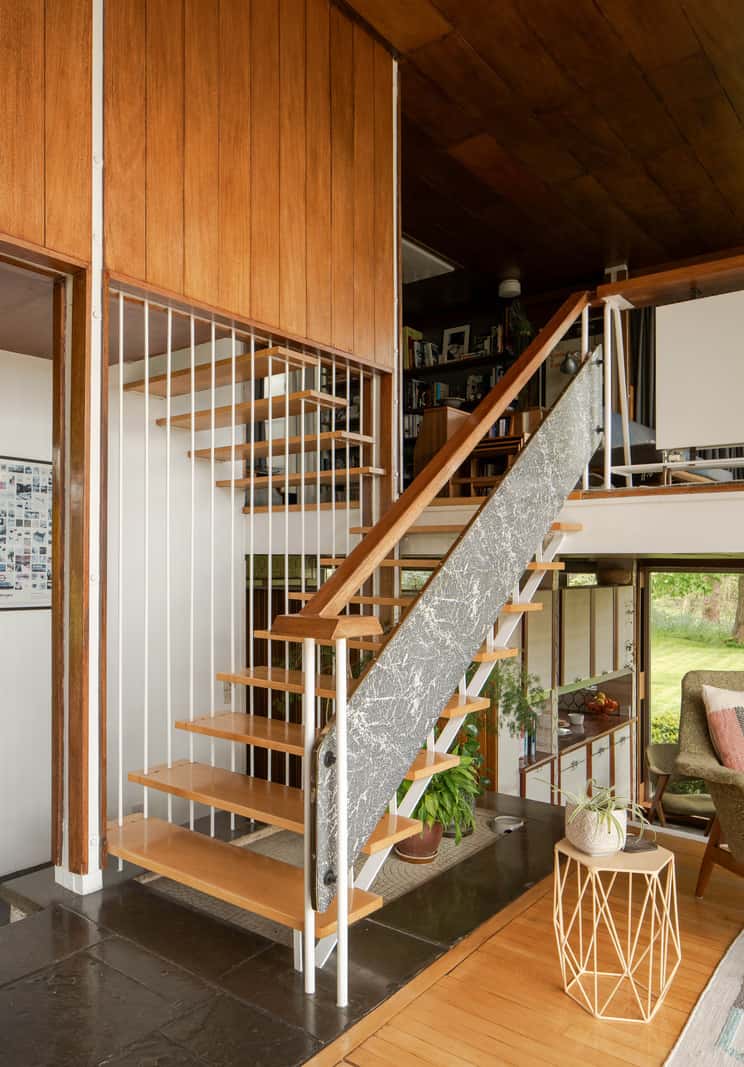escalier maison mid-century par l escalier maison mid-century par l'architecte Peter Womersley 1954 en Angleterre