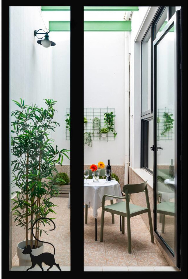 petit loft avec patio décoration contemporaine