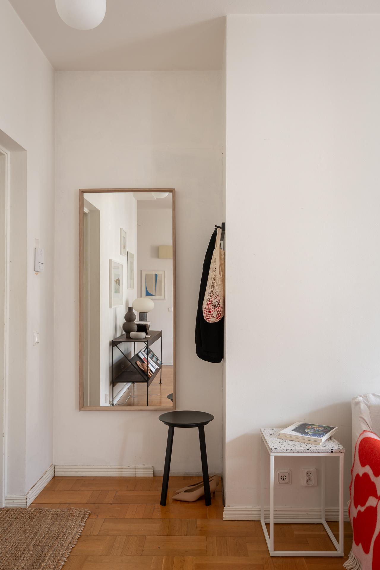 entrée avec miroir entrée avec miroir