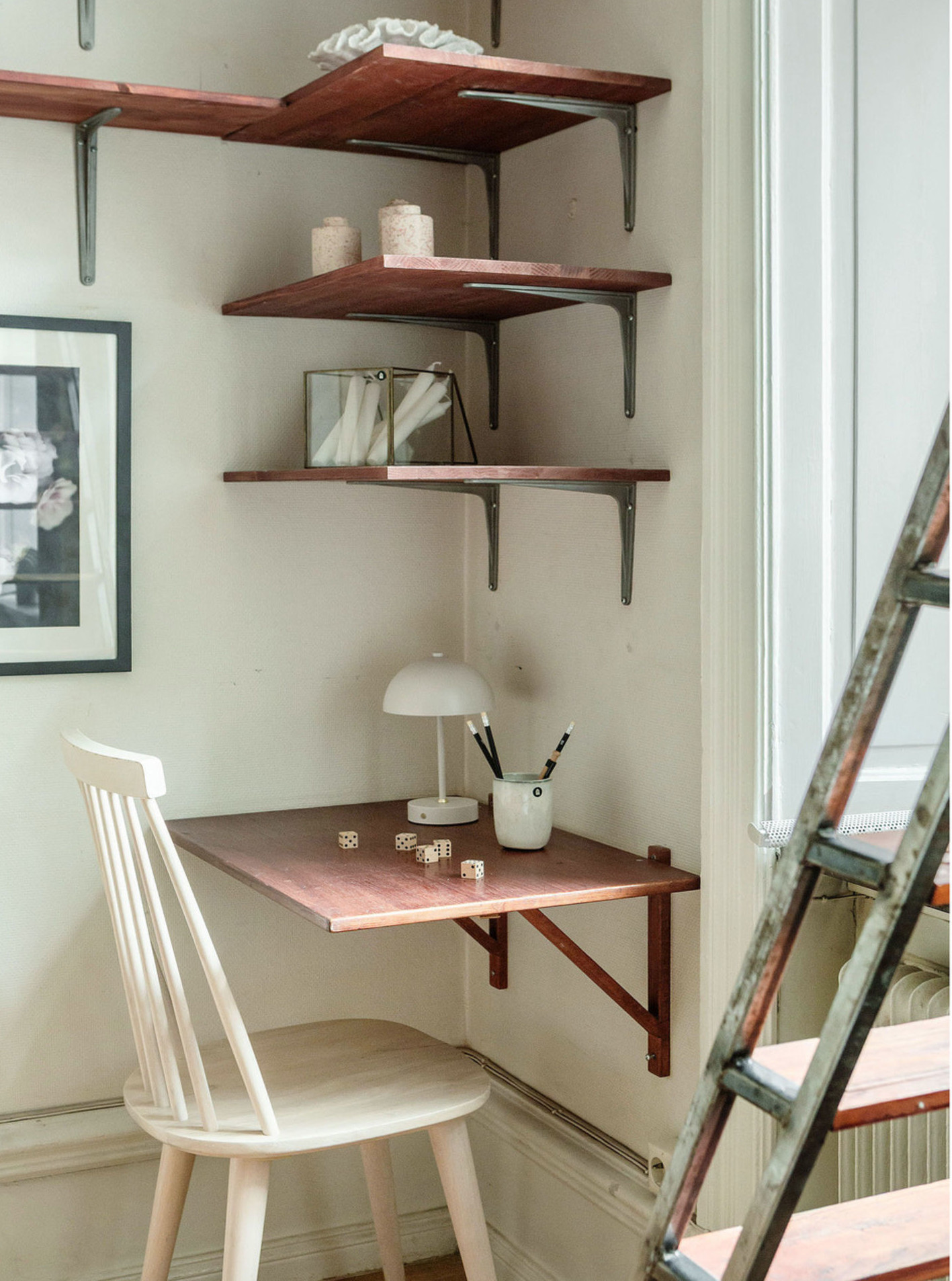 espace bureau dans salon