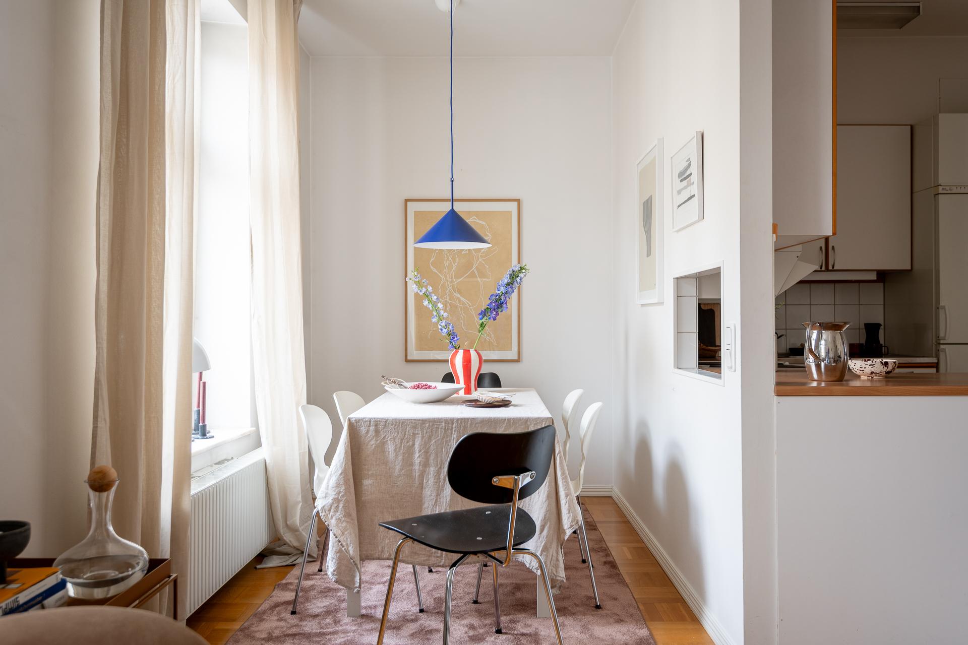 salle à manger deux-pièces 50m2 décoration contemporaine scandinave avec cuisine ouverte salle à manger deux-pièces 50m2 décoration contemporaine scandinave avec cuisine ouverte