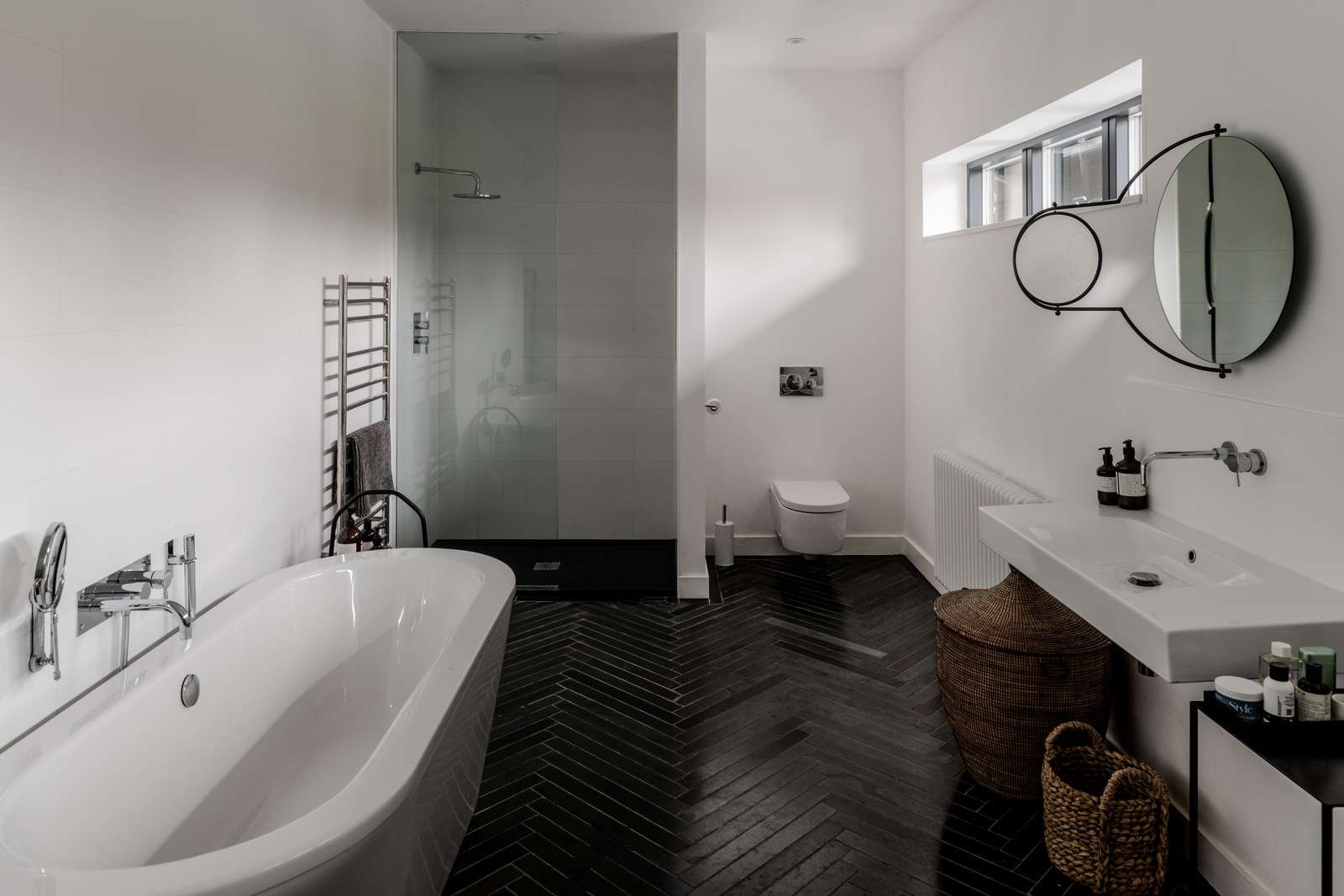 salle de bain design avec baignoire îlot salle de bain design avec baignoire îlot