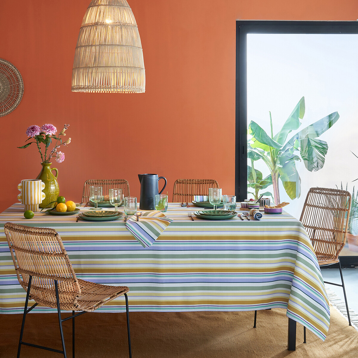salle à manger d'été mur corail