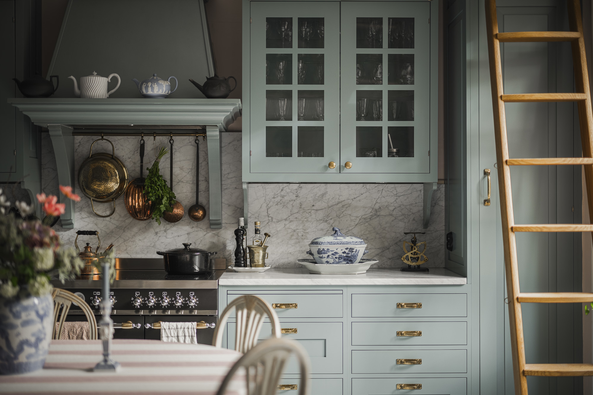 cuisine verte campagne trois-pièces décoration élégante cuisine verte campagne trois-pièces décoration élégante