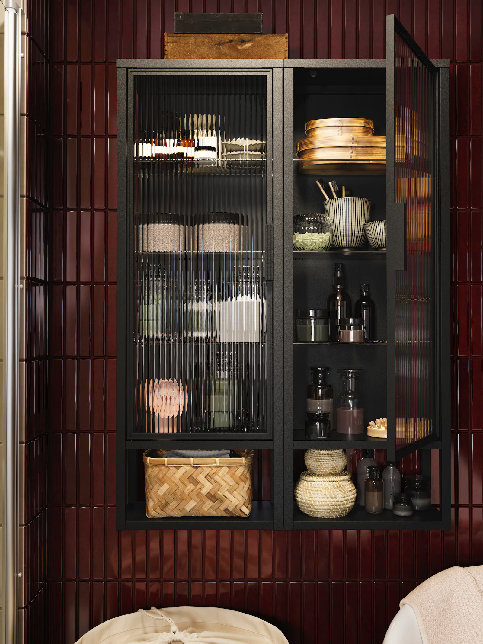 vitrine dans salle de bain IKEA