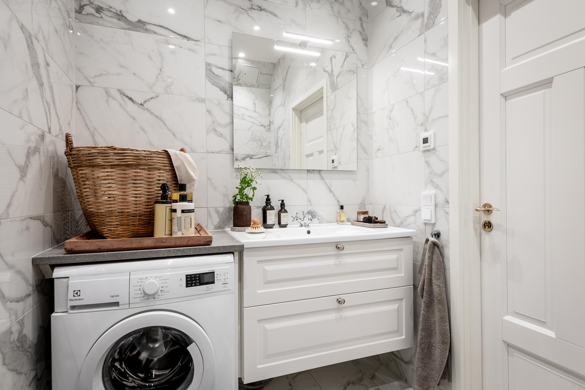 salle de bain marbre