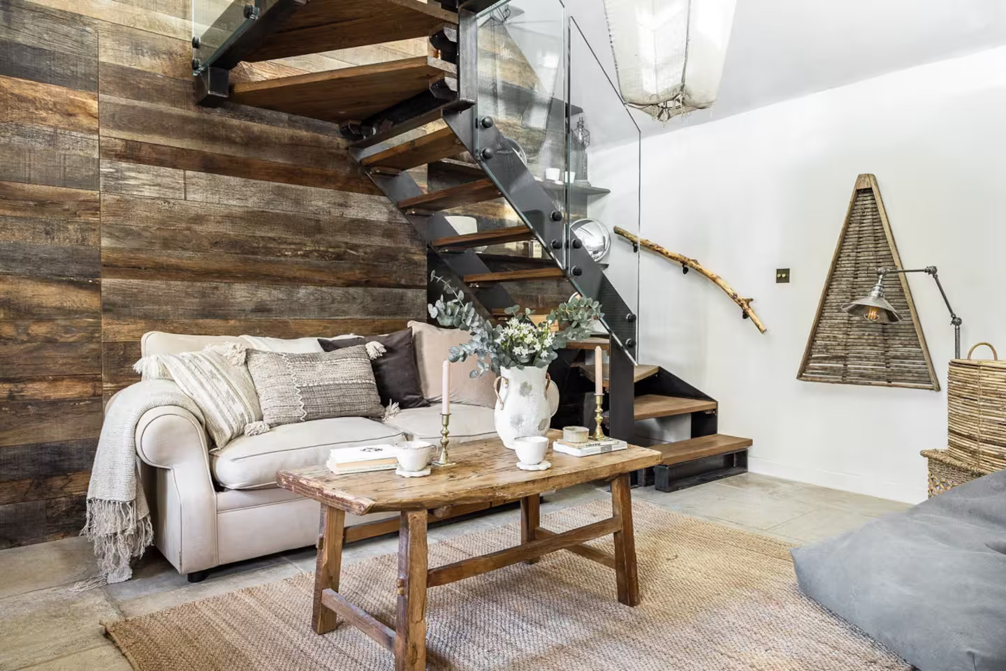 salon murs bois recyclé cottage classique dans les Cotswolds Beauport Cottage