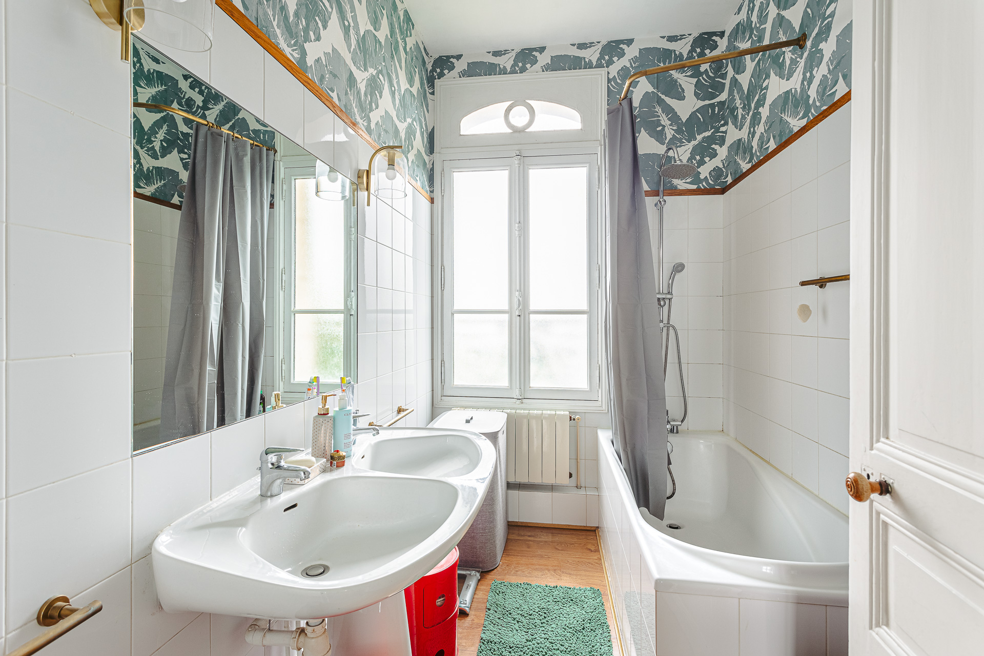 salle de bain papier-peint photo: © Espaces Atypiques La Rochelle