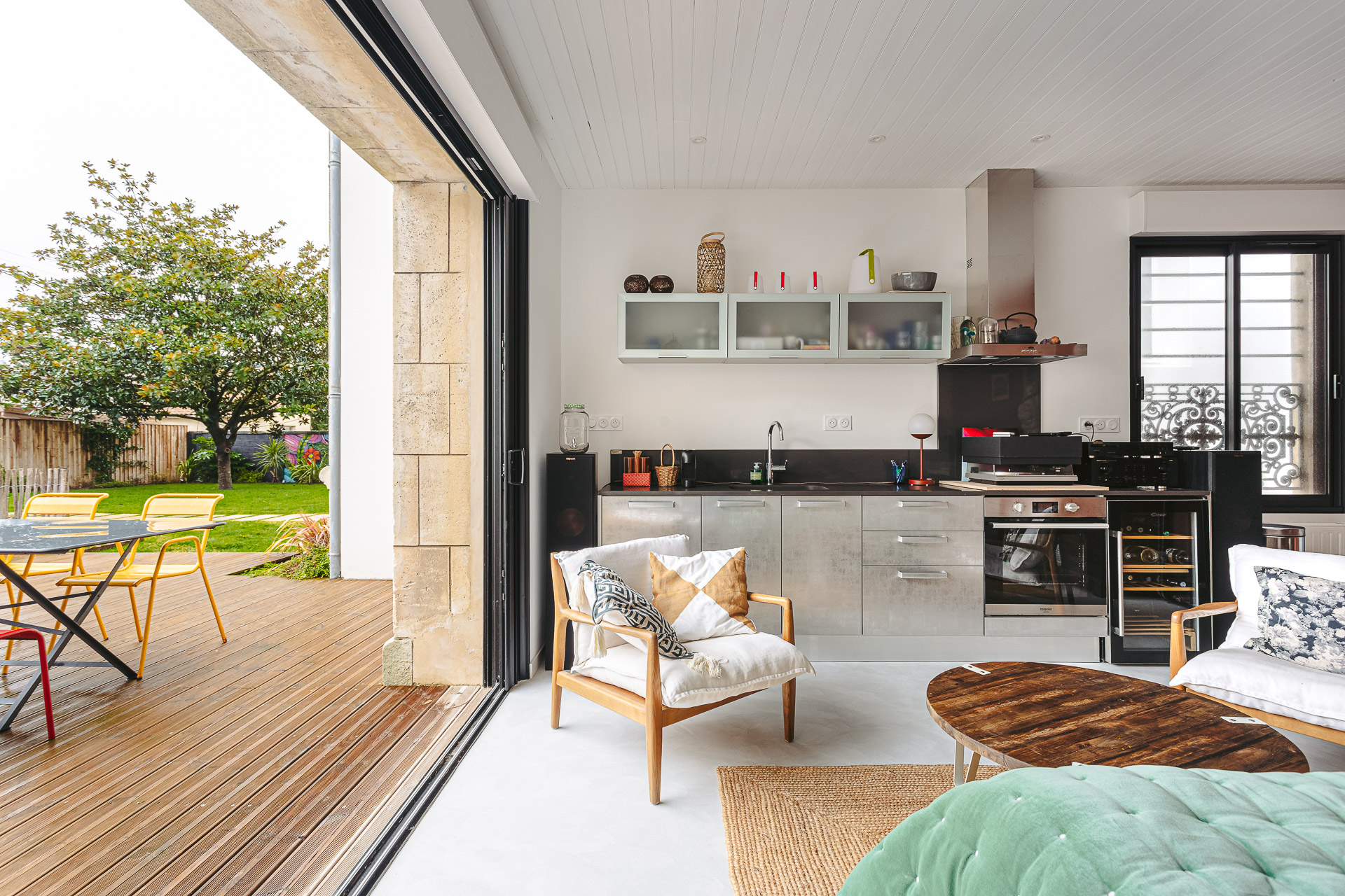 maison d'ami décoration contemporaine photo: © Espaces Atypiques La Rochelle