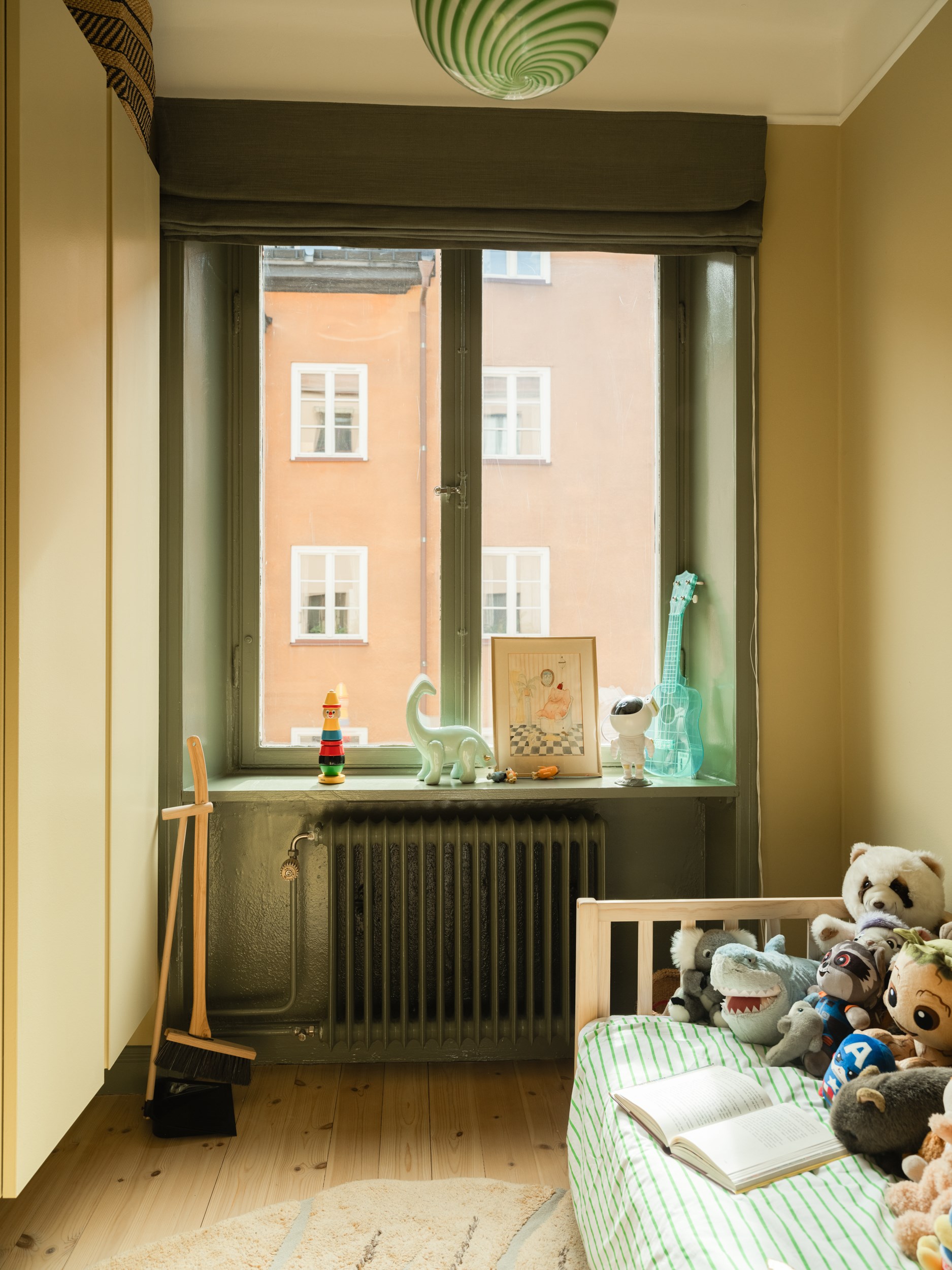 chambre enfant murs jaunes chambre enfant murs jaunes