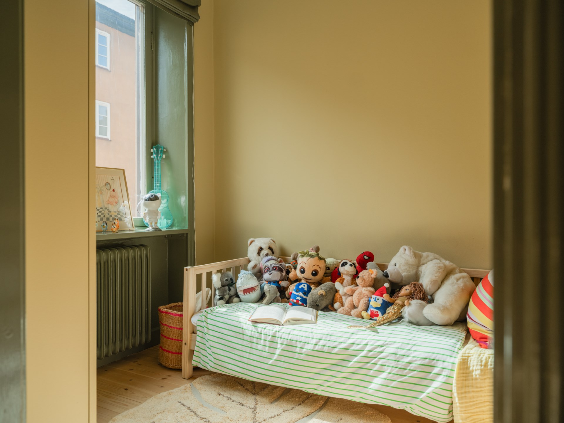 chambre enfant murs jaunes chambre enfant murs jaunes