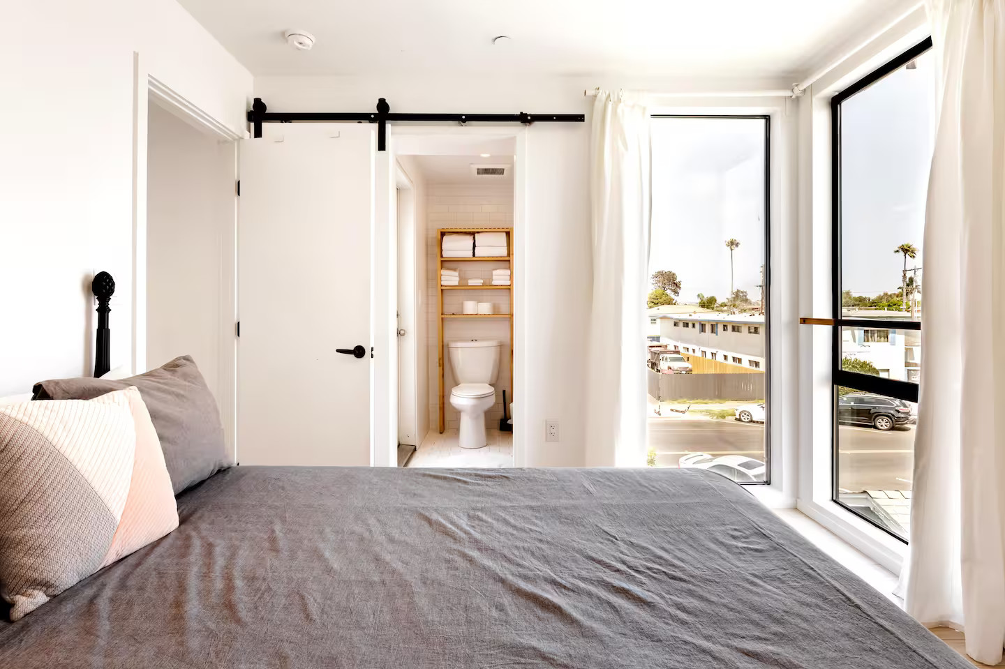 chambre avec salle de bain