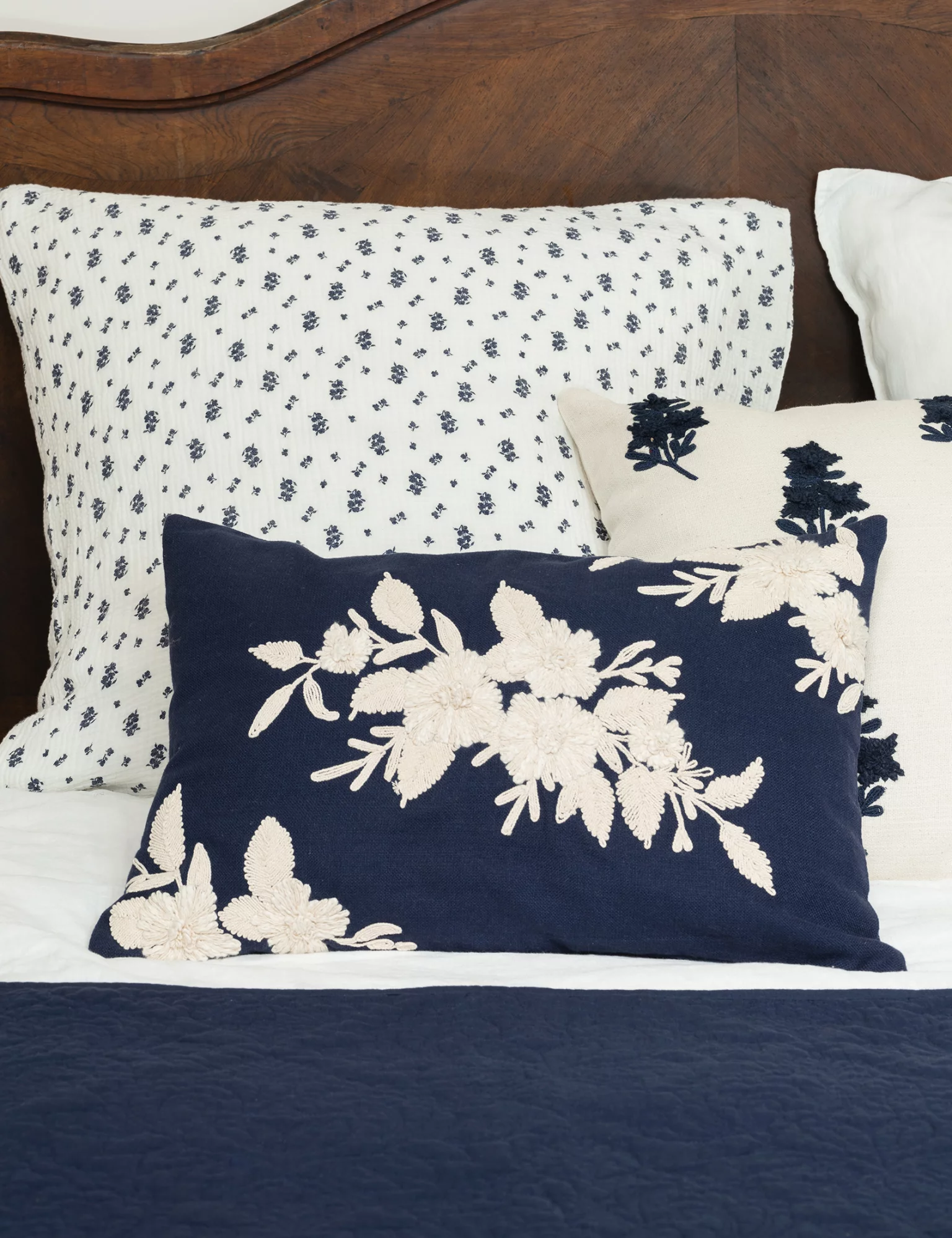 chambre linge de lit bleu et blanc nouvelle collection Monoprix Maison chambre linge de lit bleu et blanc nouvelle collection Monoprix Maison