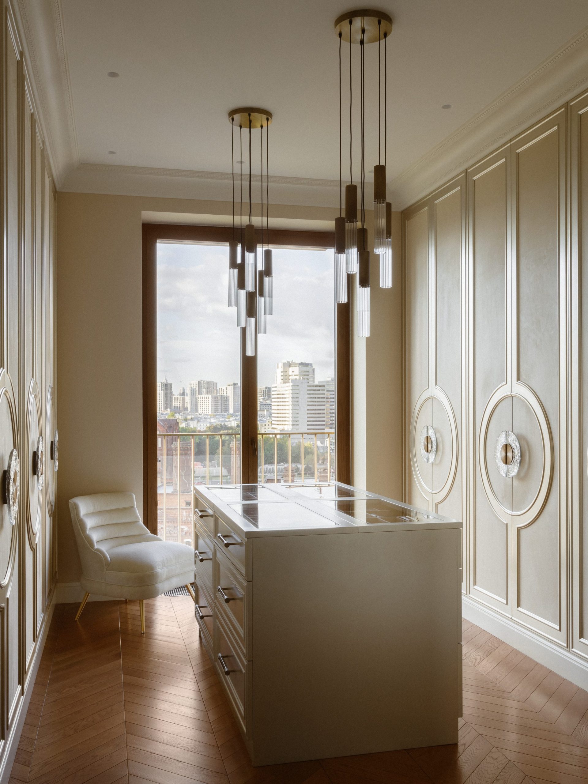 dressing fermé décoration classique chic beige dressing fermé décoration classique chic beige