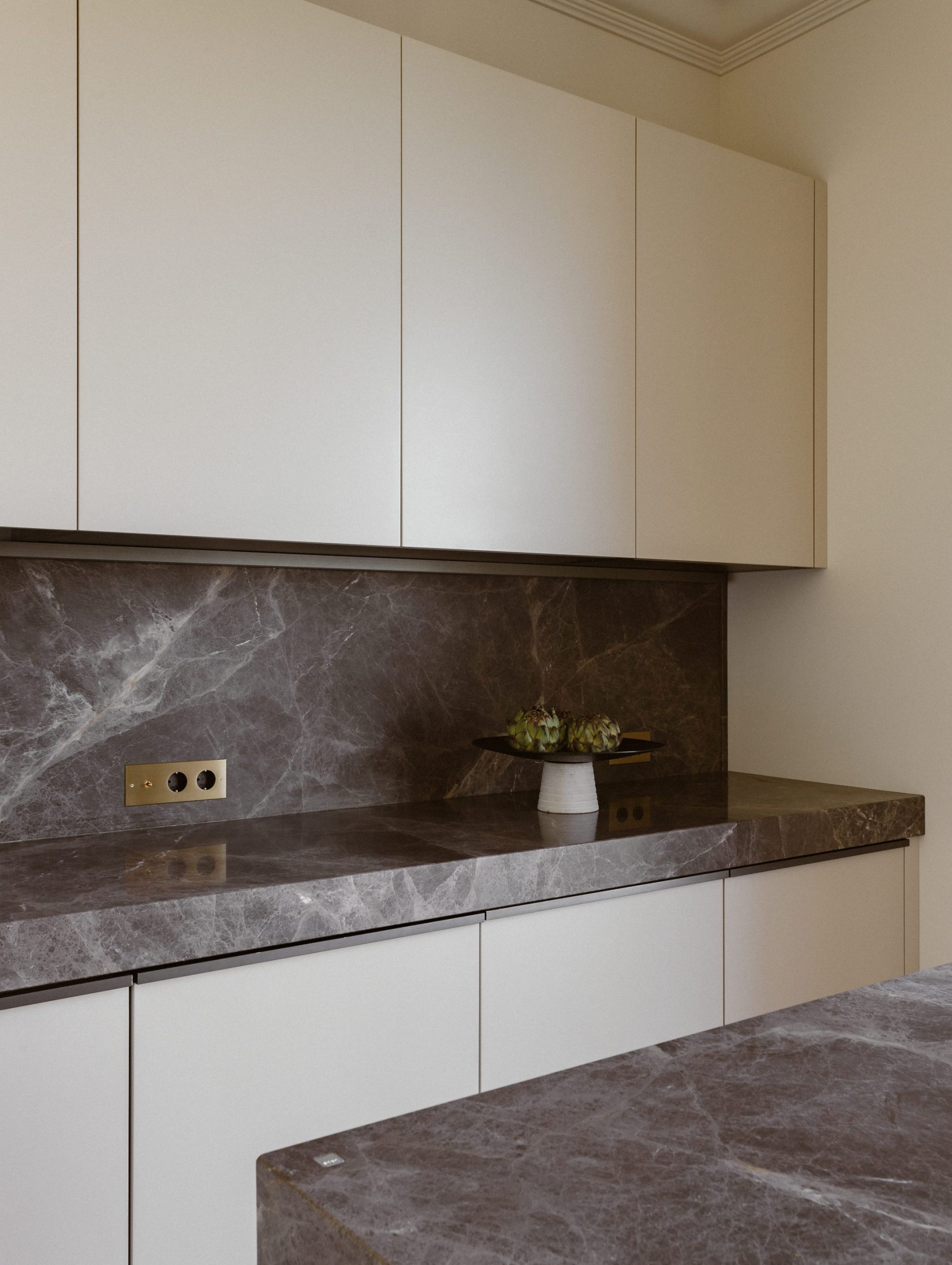 cuisine design beige et marbre cuisine design beige et marbre