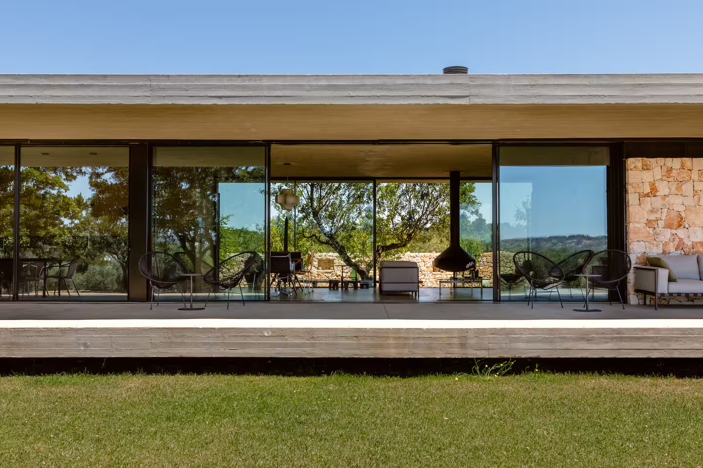 maison contemporaine avec cheminée Focus