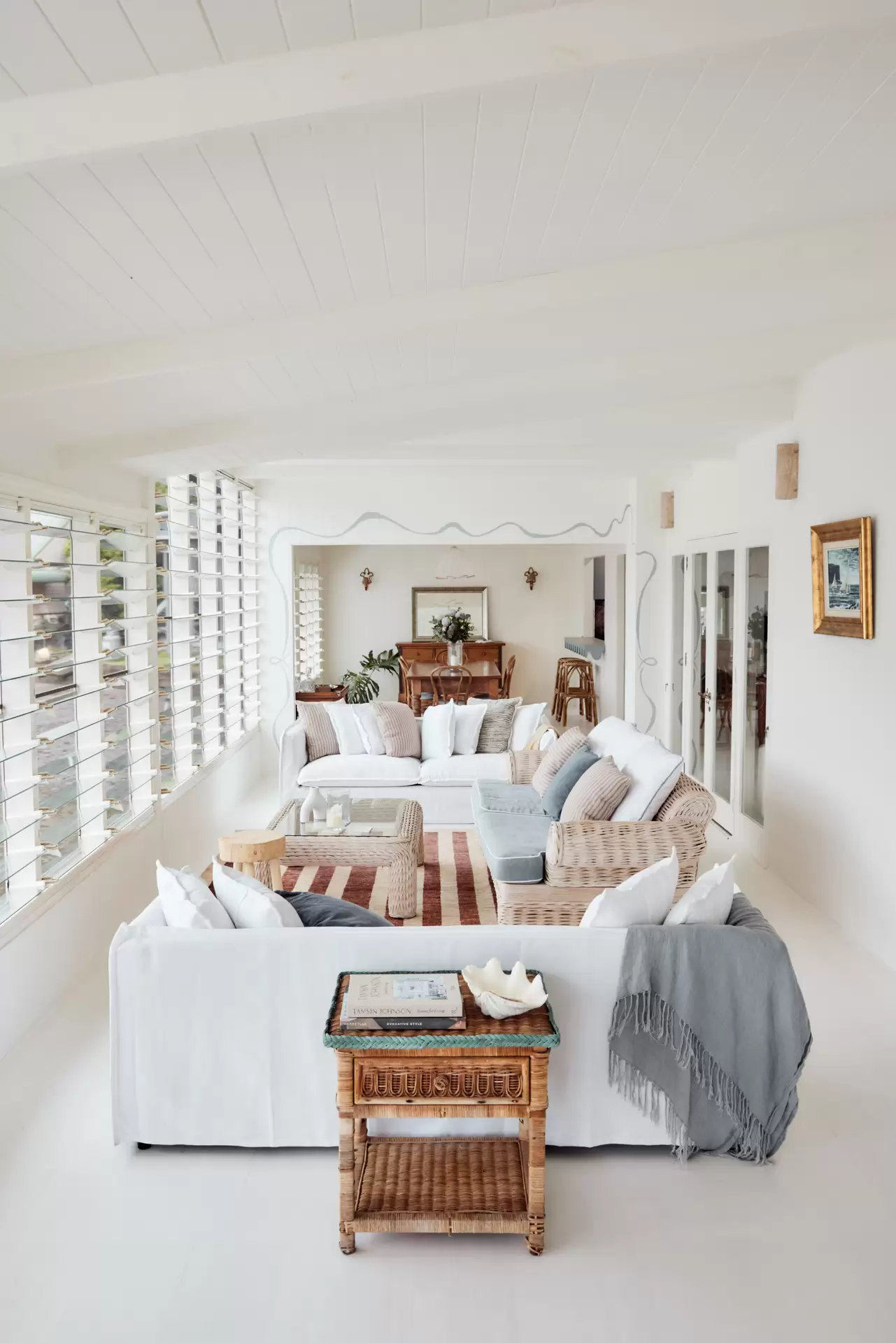 salon vue fleuve maison australienne romantique Sunny Corner Cottage