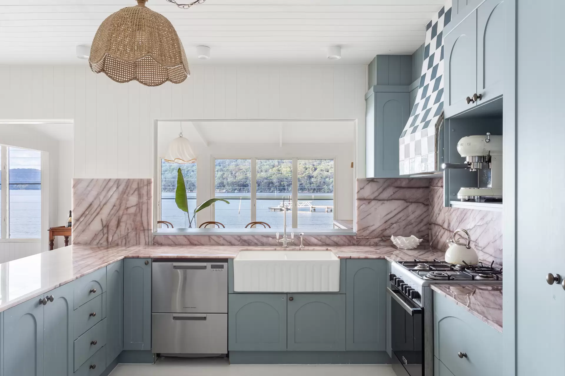cuisine vue fleuve maison australienne romantique Sunny Corner Cottage