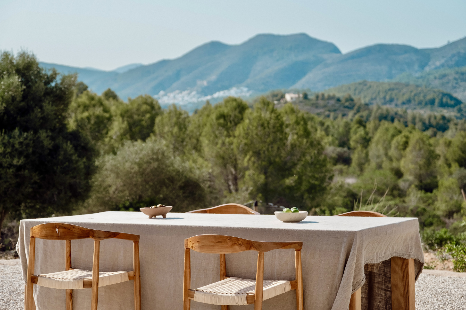 terrasse finca écologique avec piscine Costa Blanca The Yumi House
