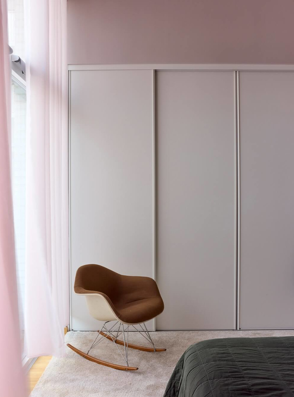 chambre murs roses