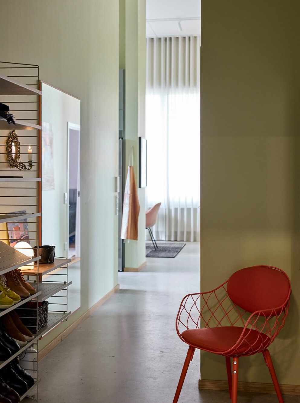 entrée design scandinave murs verts