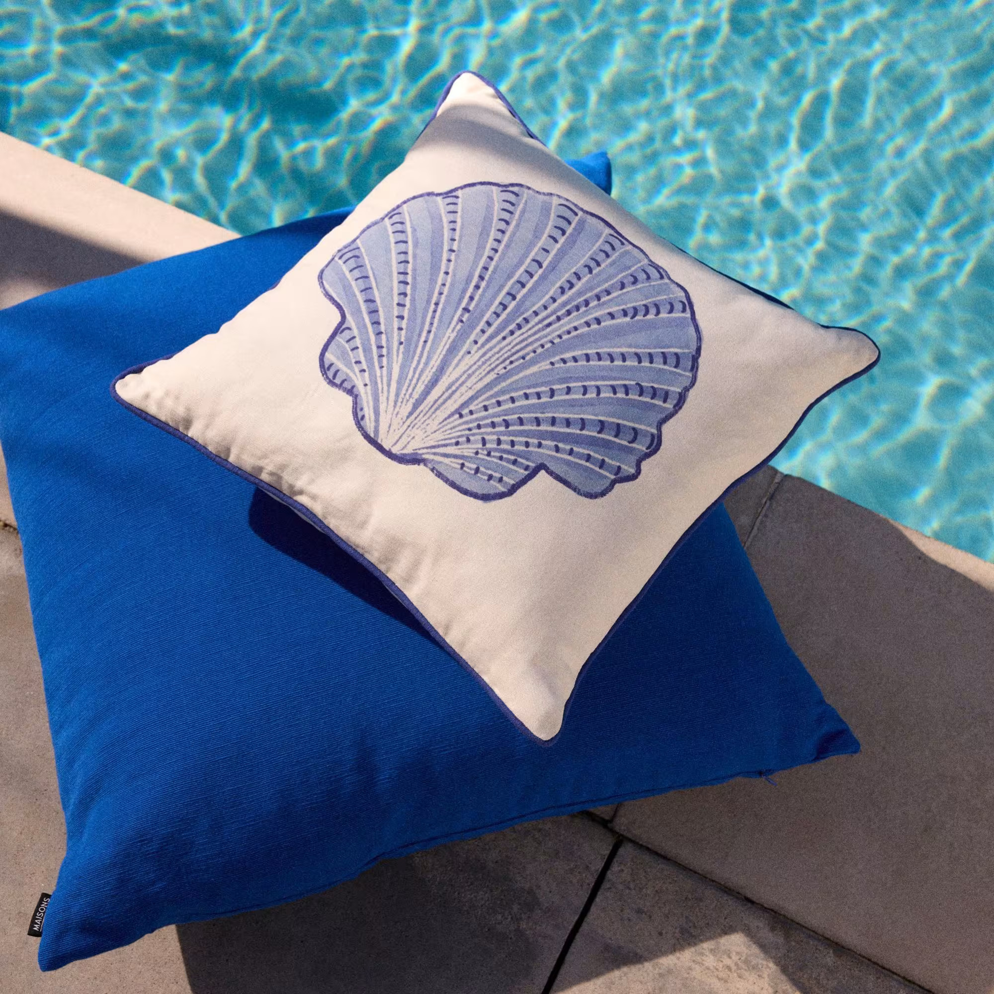 coussin Maisons du Monde collection French Riviera coussin Maisons du Monde collection French Riviera