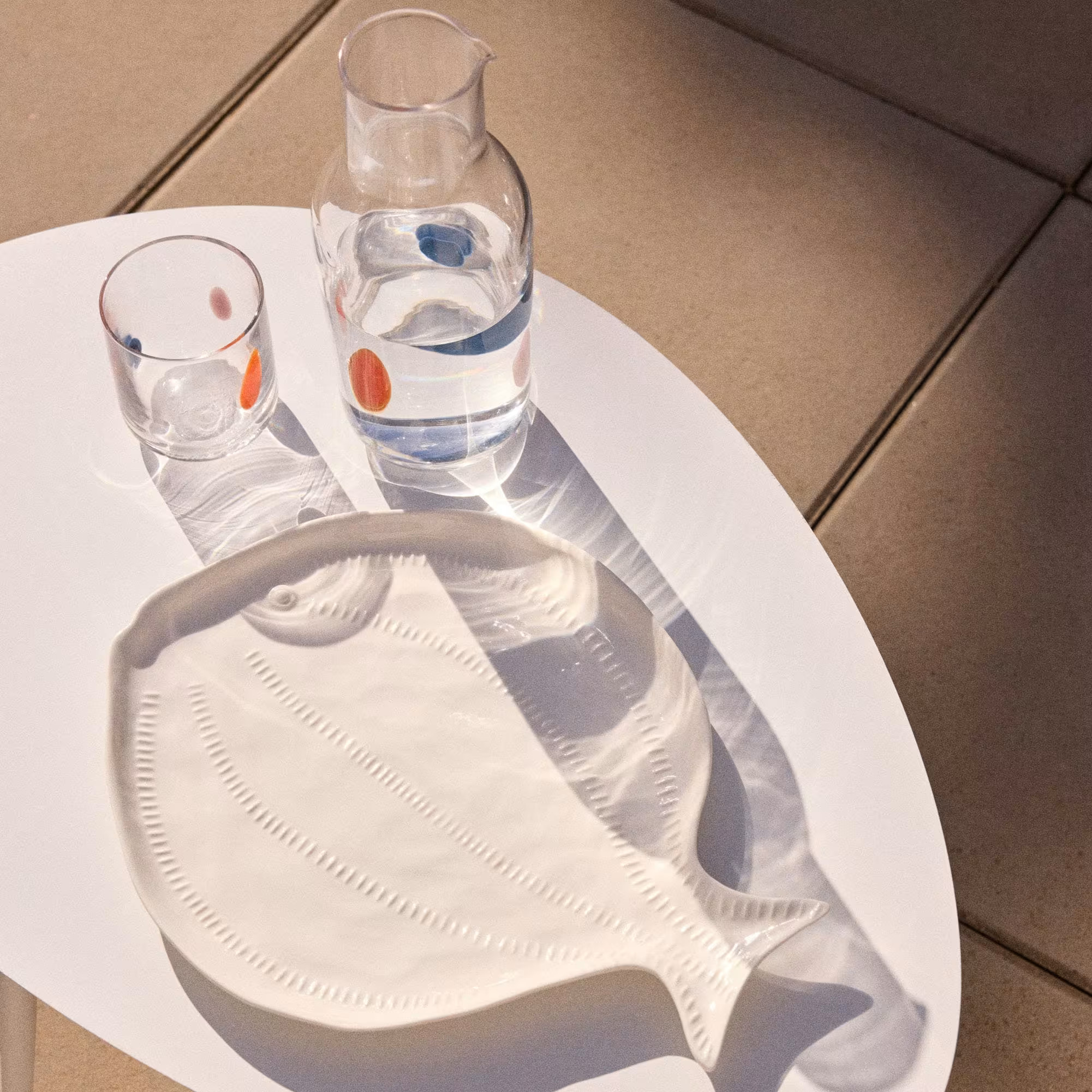 plat en forme de poisson Maisons du Monde collection French Riviera plat en forme de poisson Maisons du Monde collection French Riviera