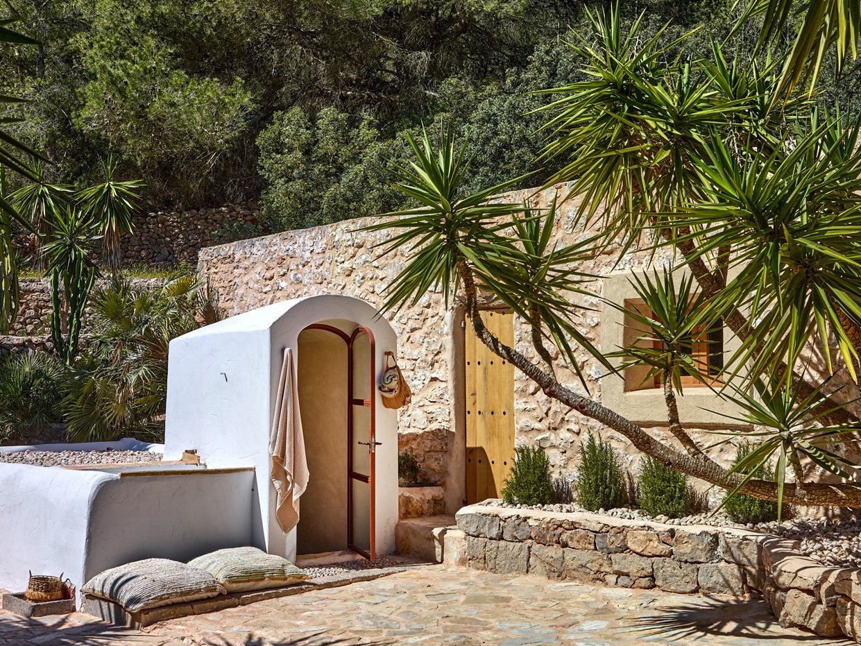 maison en pierres avec piscine rénovée Ibiza