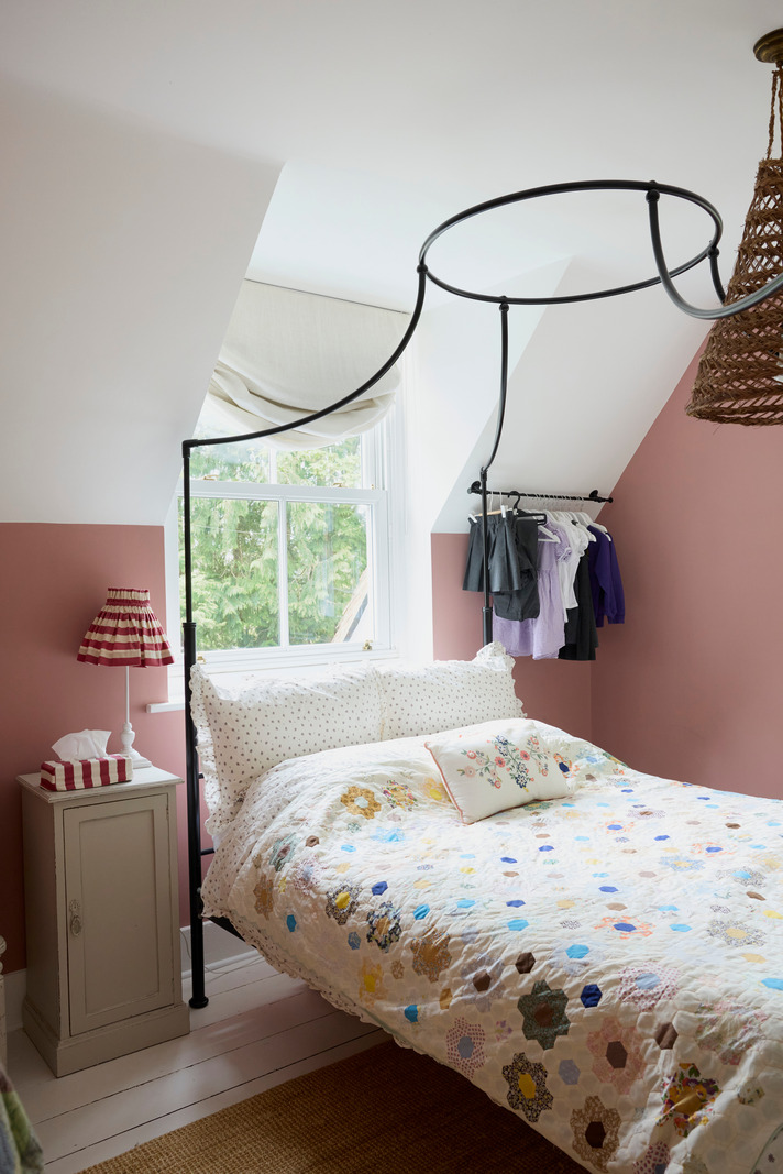 chambre mansardée rose chambre mansardée rose