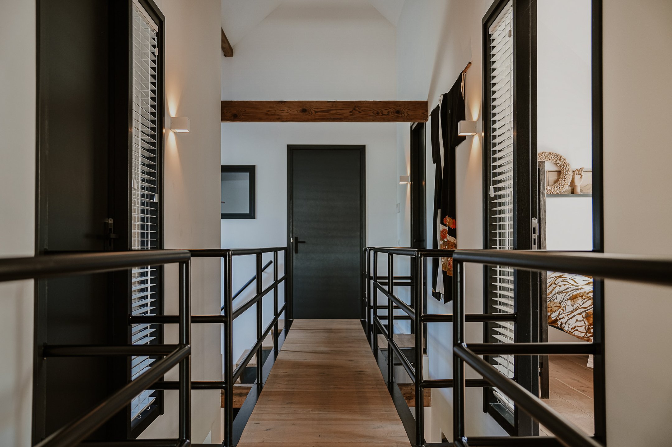 passerelle pour chambres maison ancienne rénovée avec poutres passerelle pour chambres maison ancienne rénovée avec poutres