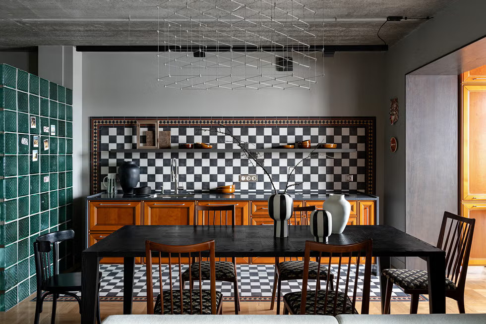 salle à manger et cuisine ouverte murs gris décoration contemporaine et industrielle salle à manger et cuisine ouverte murs gris décoration contemporaine et industrielle
