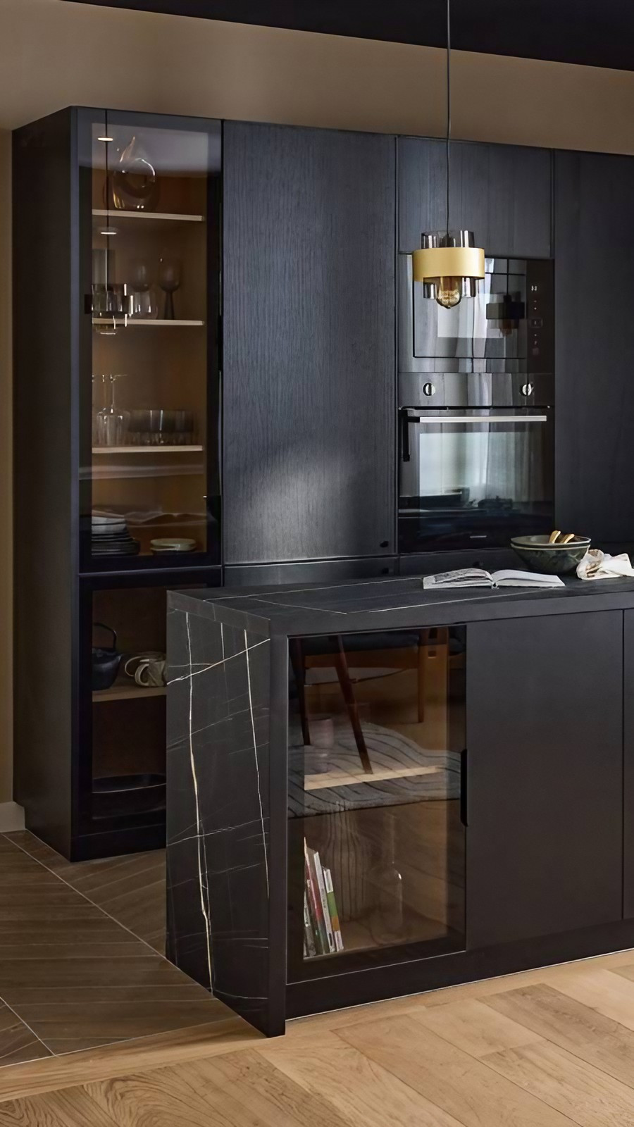 cuisine Leroy Merlin 2025 noire et marbre noir
