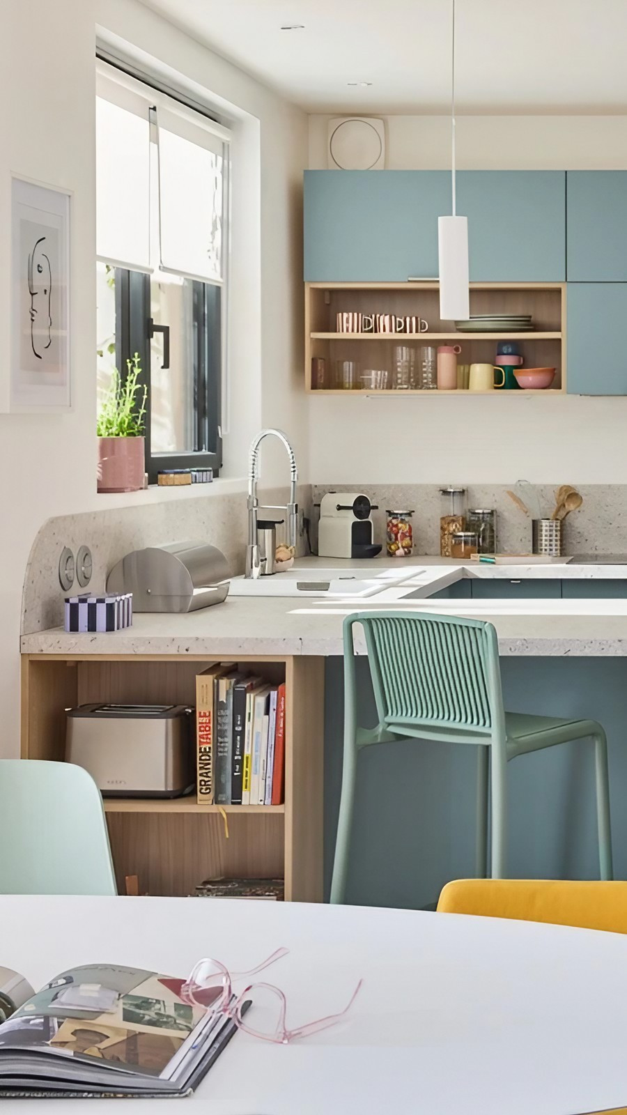 cuisine Leroy Merlin 2025 bleue et terrazzo