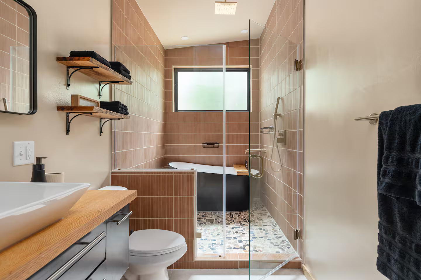salle de bain contemporaine sol terrazzo