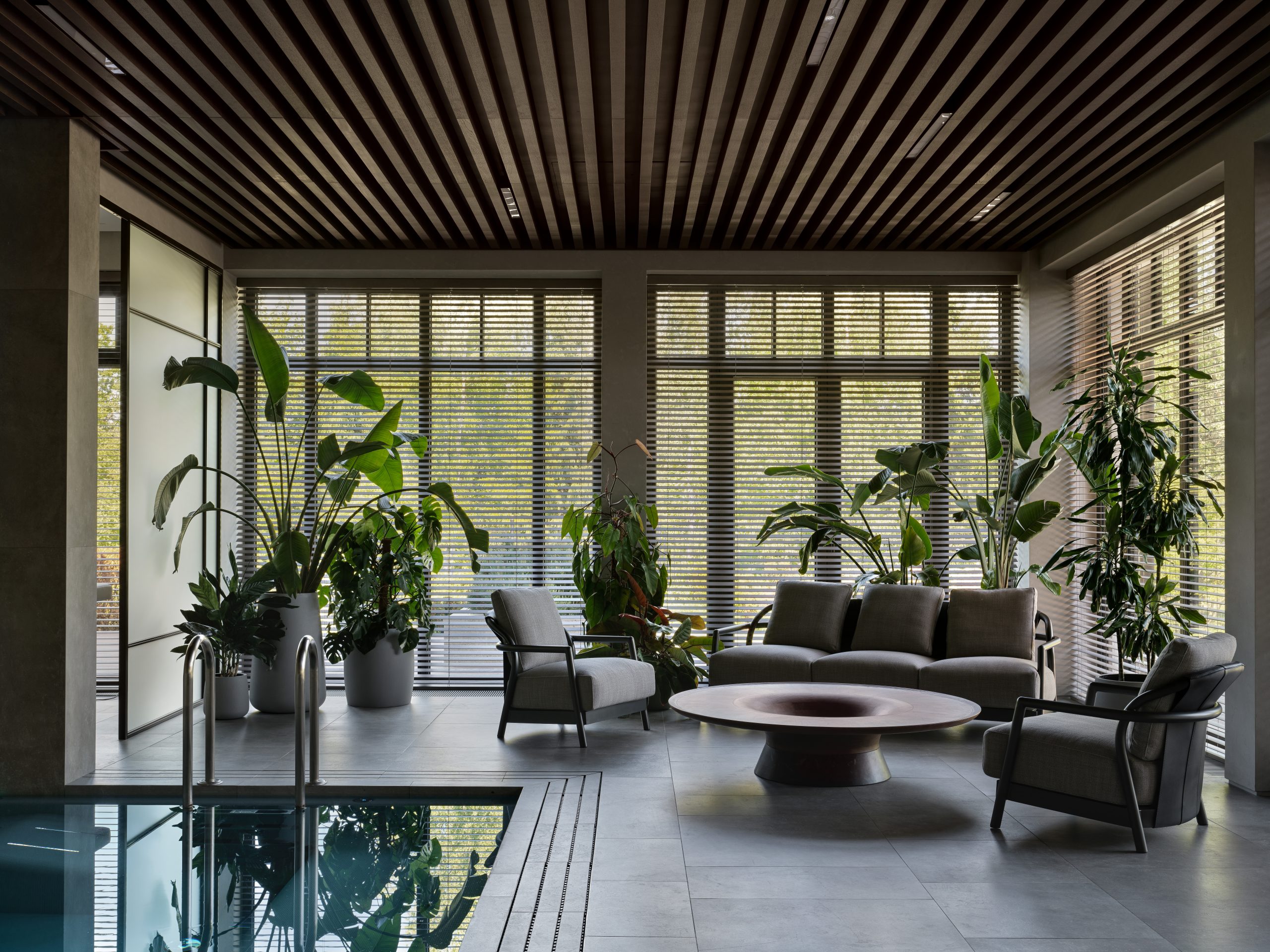 espace spa et piscine intérieure dans maison familiale espace spa et piscine intérieure dans maison familiale