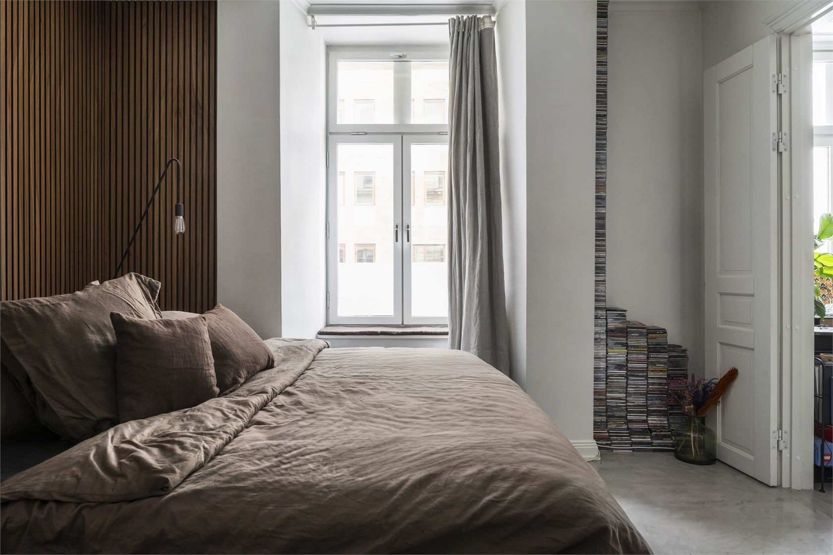 chambre tête de lit tasseaux de bois appartement 59m2 chambre tête de lit tasseaux de bois appartement 59m2