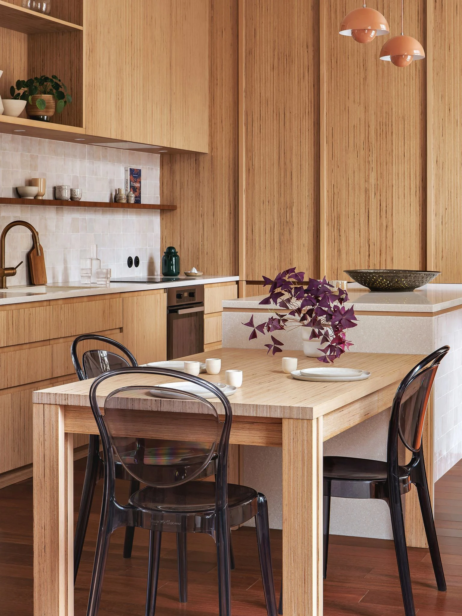 cuisine bois avec espace repas décoration contemporaine cuisine bois avec espace repas décoration contemporaine