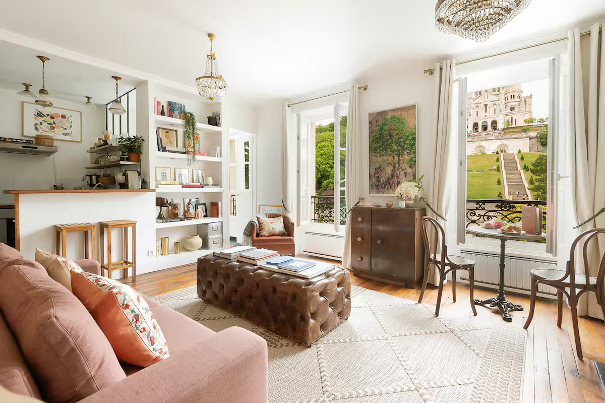 Un studio bohème à Paris avec une vue magique sur le Sacré-Cœur