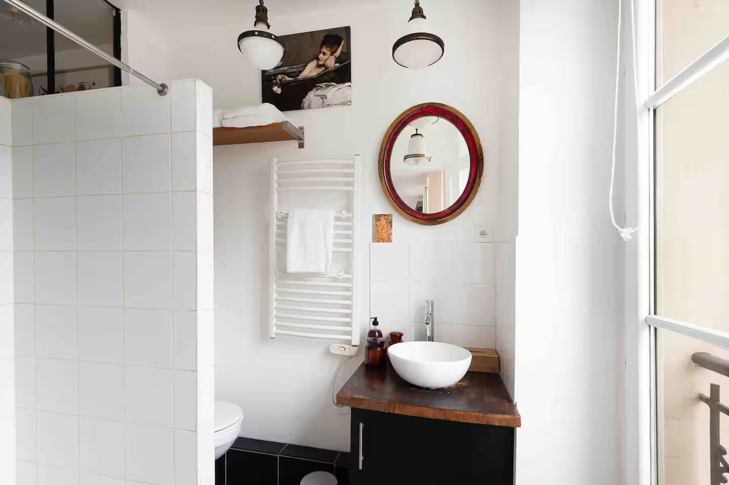 salle de bain petit appartement à louer vue Sacré-Cœur