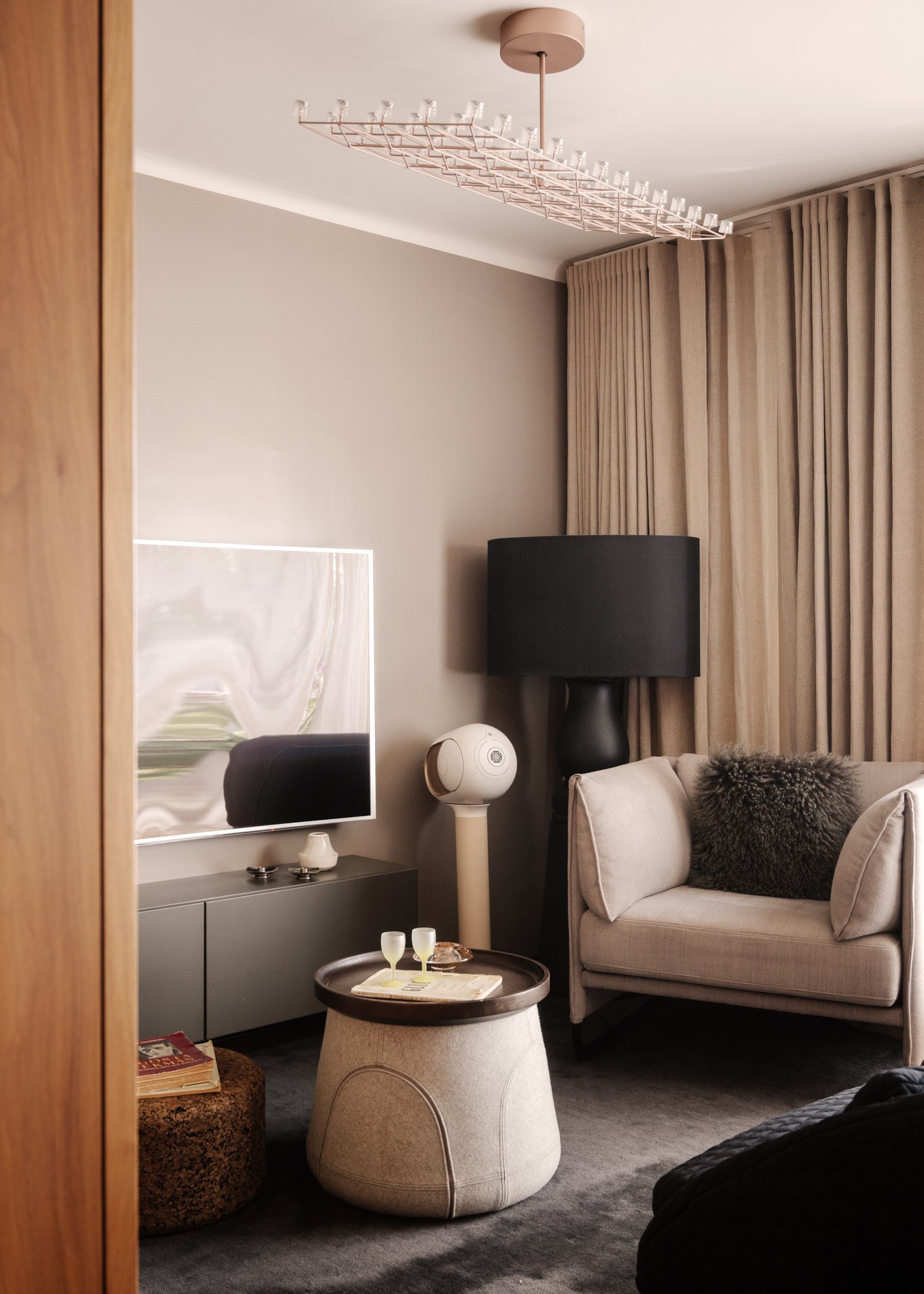 studio 42m2 avec alcôve décoration design bois et gris