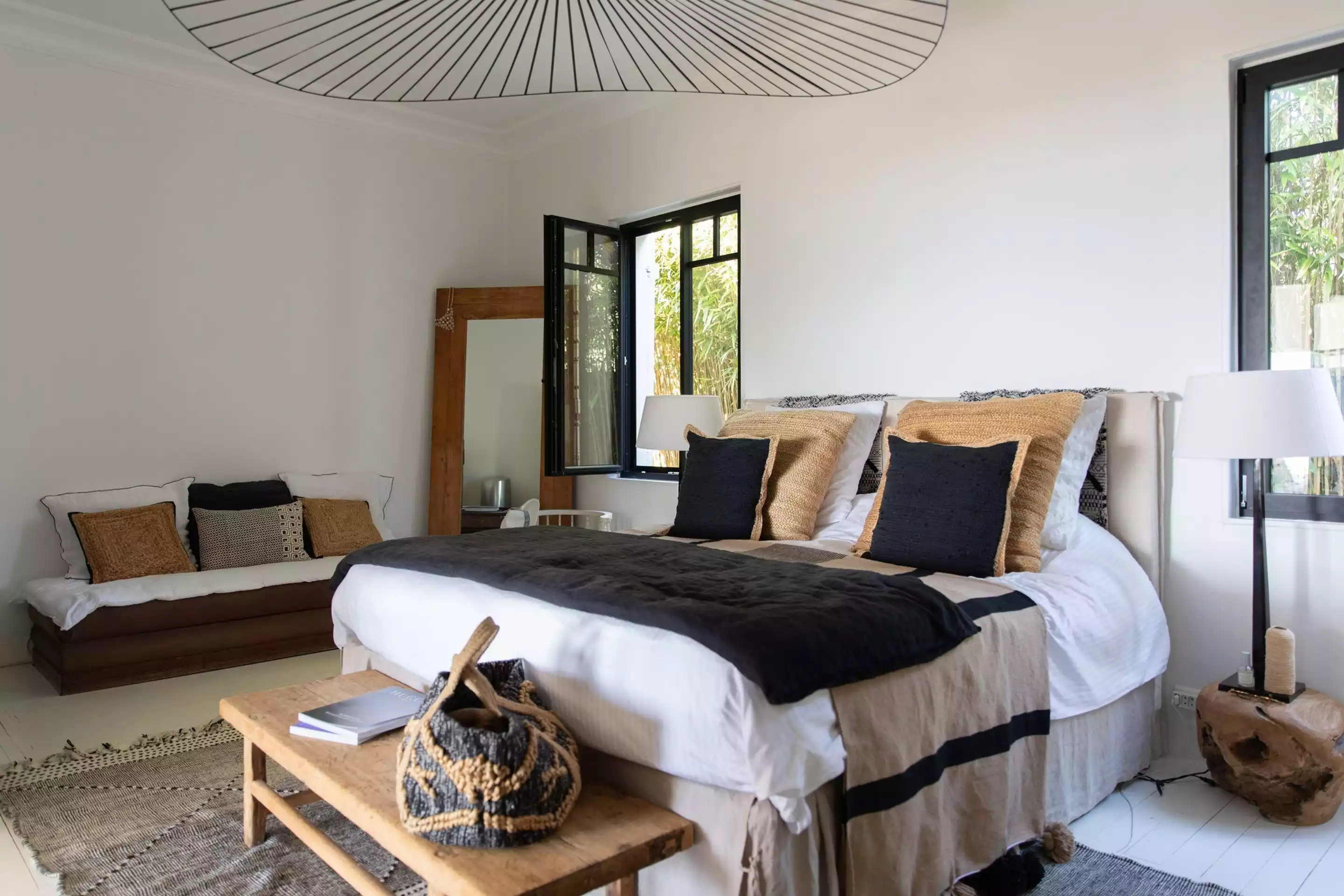 chambre décoration ethnique chic et naturelle villa Biancasa