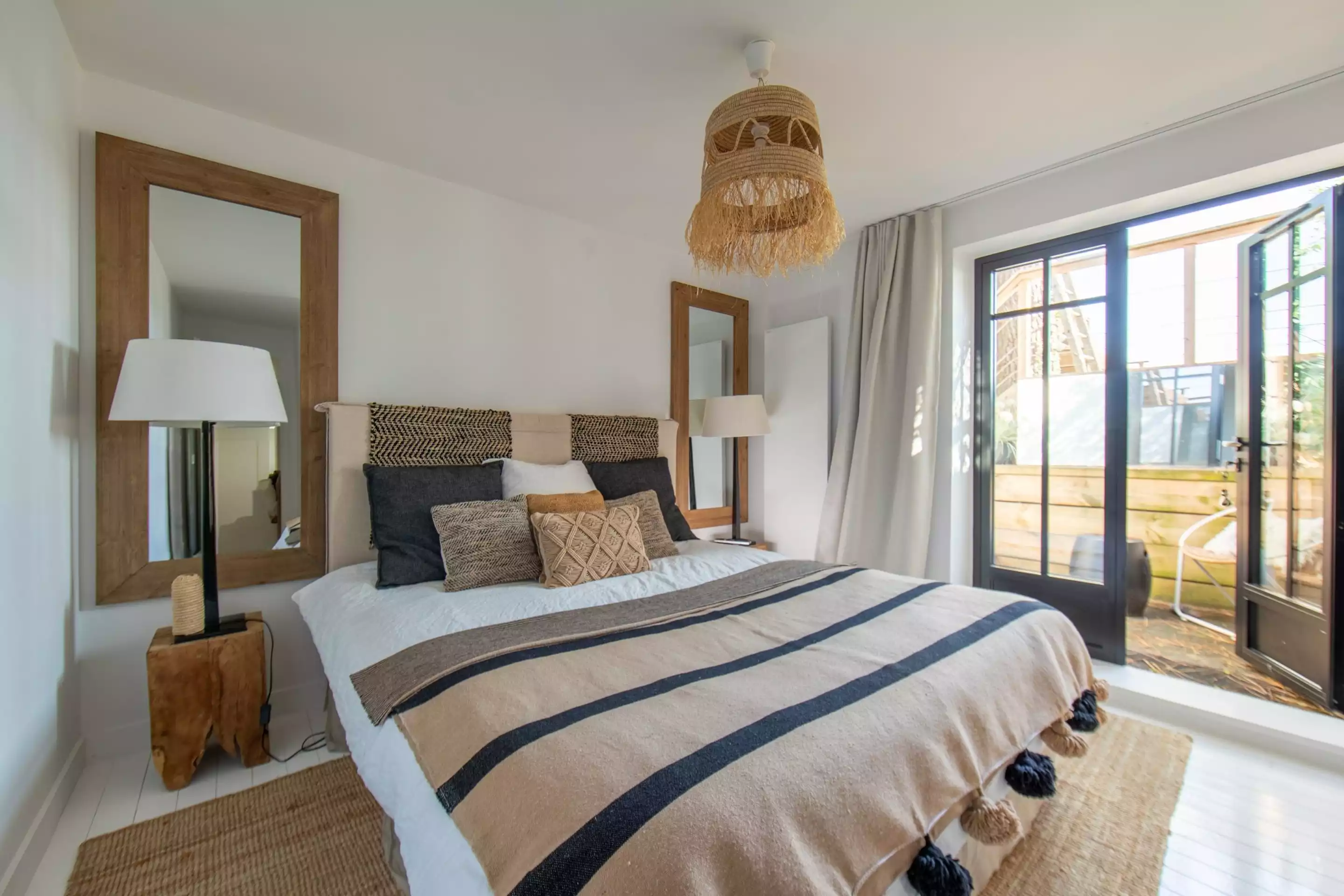 chambre décoration ethnique chic et naturelle villa Biancasa