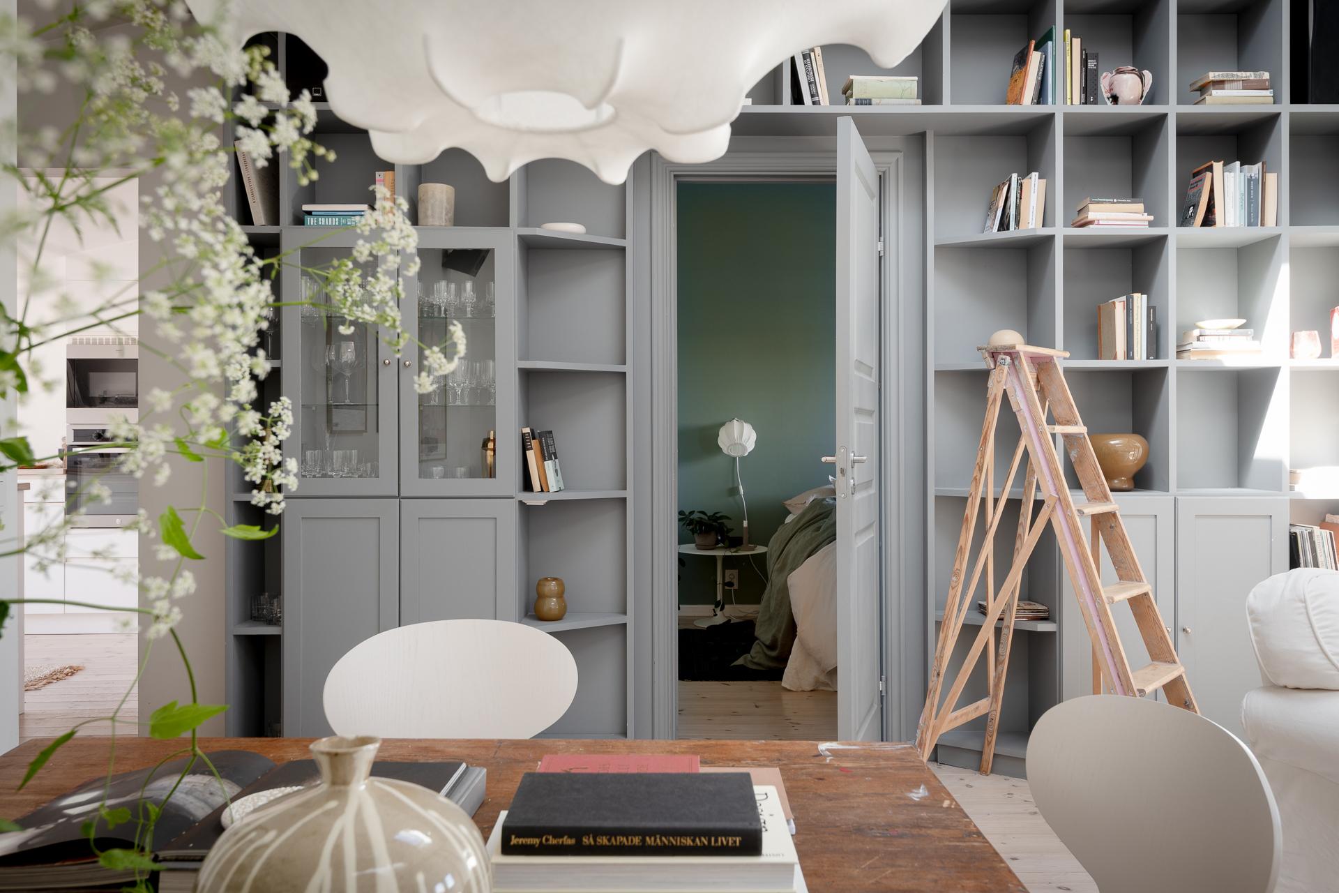 salon avec bibliothèque et salle à manger décoration scandinave salon avec bibliothèque et salle à manger décoration scandinave