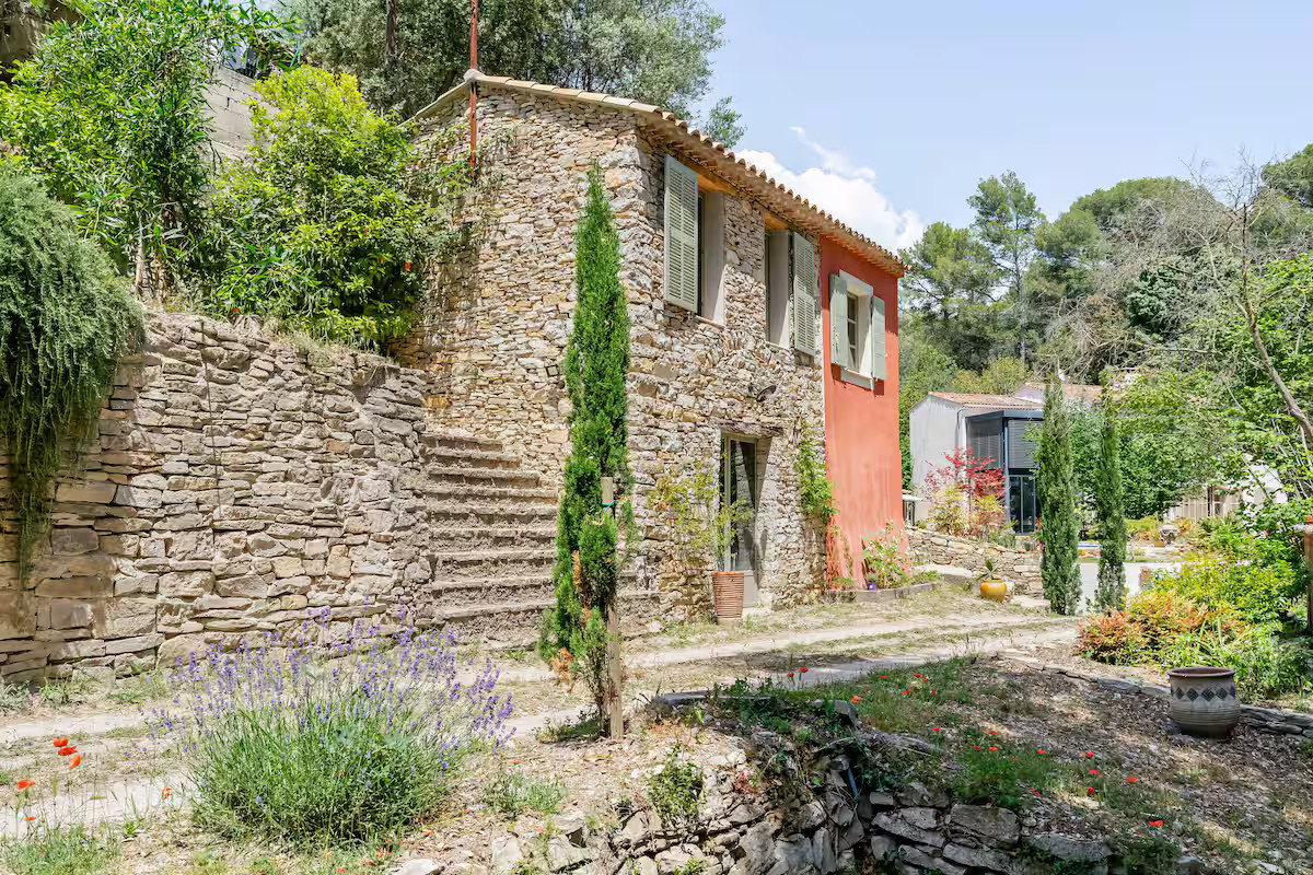 maison en pierres Provence maison en pierres Provence