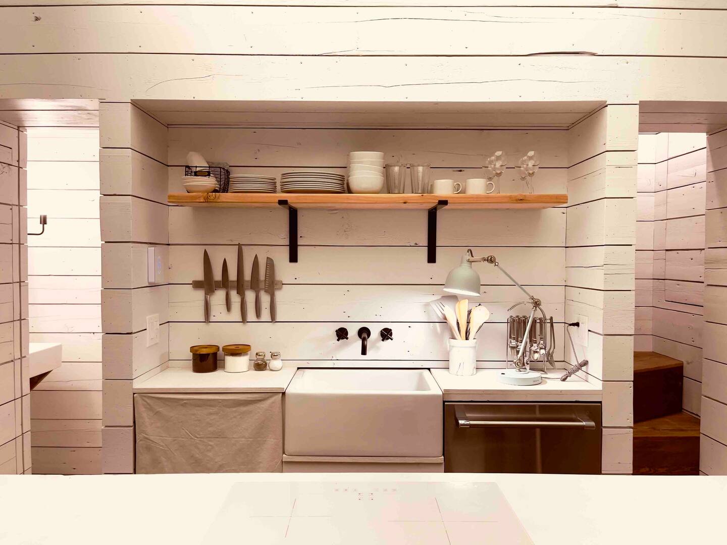 cuisine mur bardés bois blanc House On the Sand