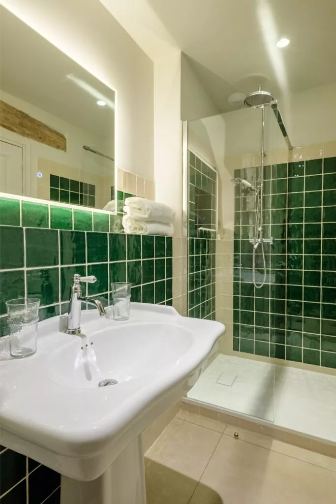 salle de bain Domaine du Moulin de Richebourg salle de bain Domaine du Moulin de Richebourg