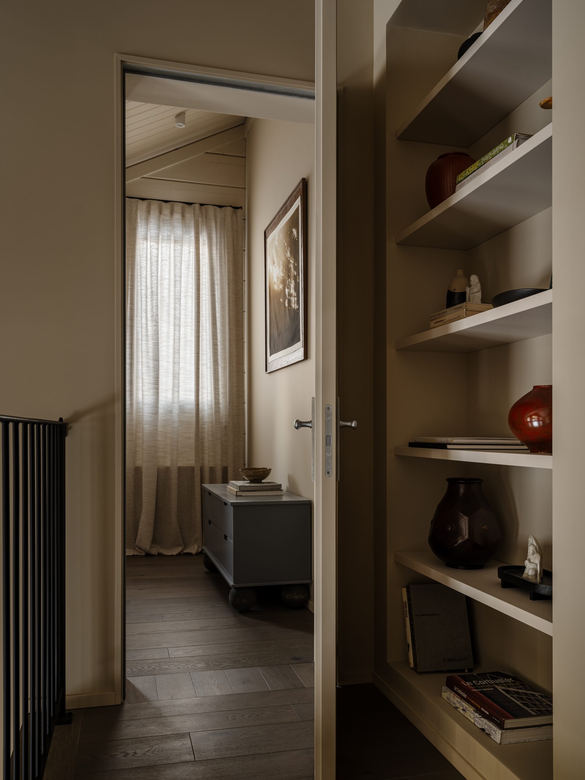 couloir avec bibliothèque couloir avec bibliothèque
